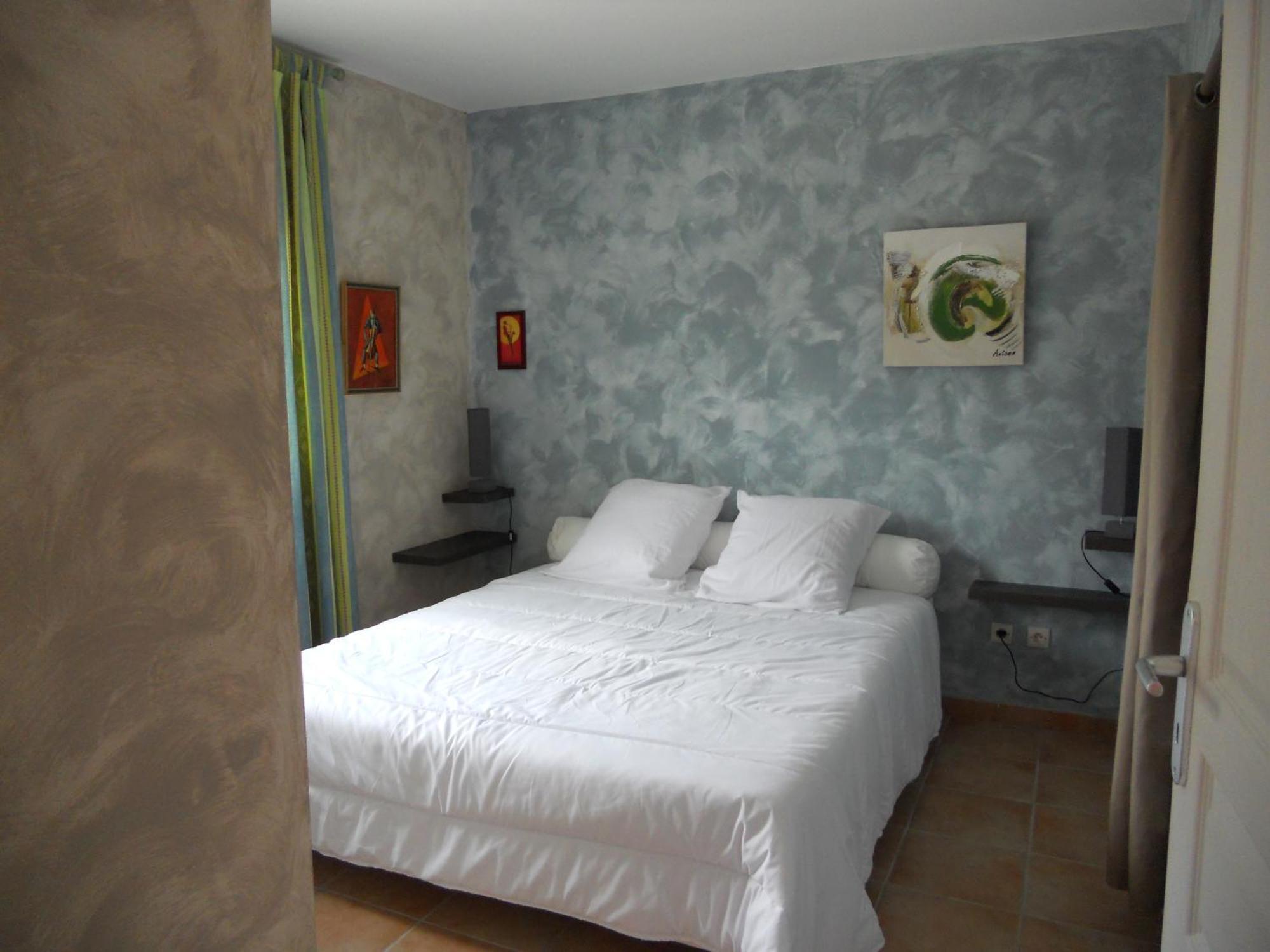 Apartment Independant Avec Jardin Saint-Gilles (Gard)